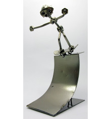 Техно-арт статуэтка "Скейтбордист" купить в интернет магазине подарков ПраздникШоп