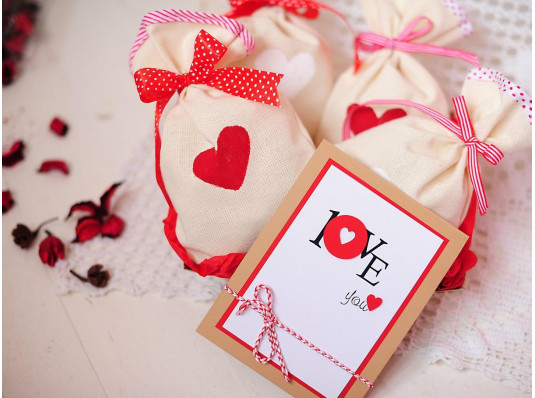 Подарунковий набір "мішечки з коханням" купить в интернет магазине подарков ПраздникШоп