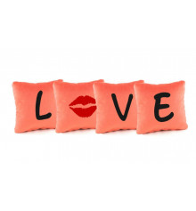 Комплект интерьерных подушек "L*ve", 2 цвета купить в интернет магазине подарков ПраздникШоп